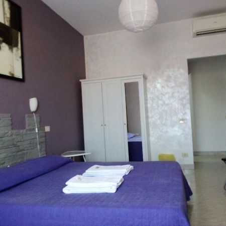 Gigi Holiday Rooms Rom Exterior foto