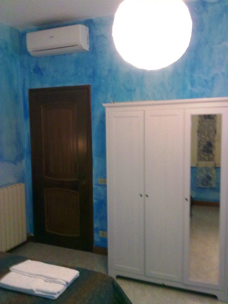Gigi Holiday Rooms Rom Exterior foto