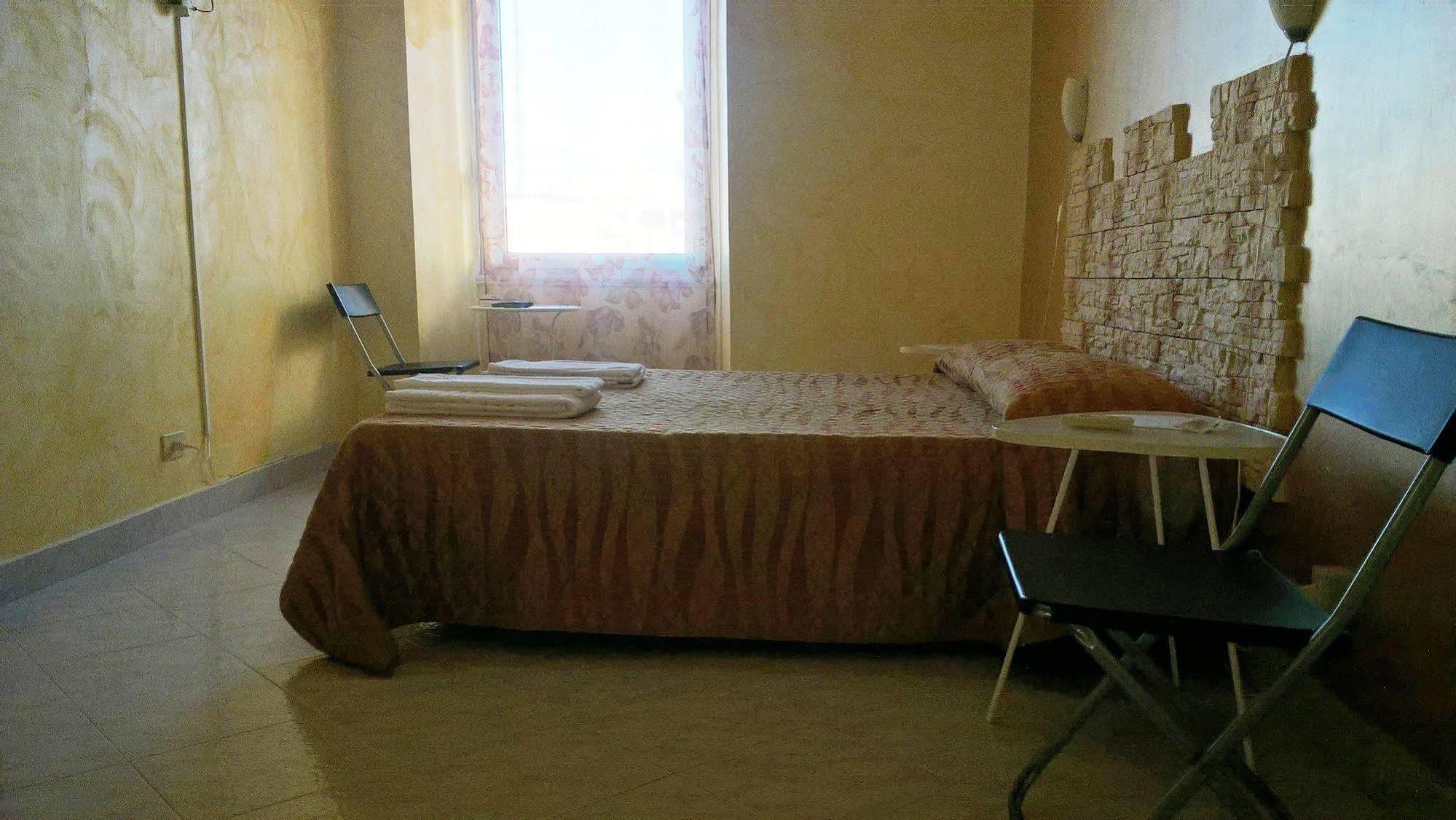 Gigi Holiday Rooms Rom Exterior foto